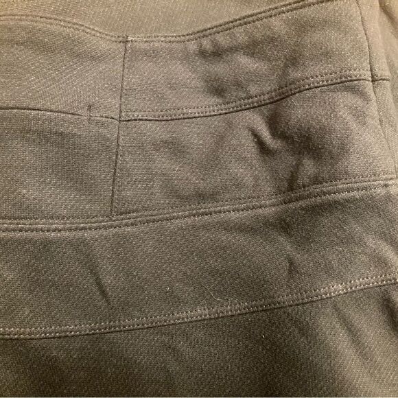 Athleta Light Gray/Olive Everyday Skort - Picture 3 of 8